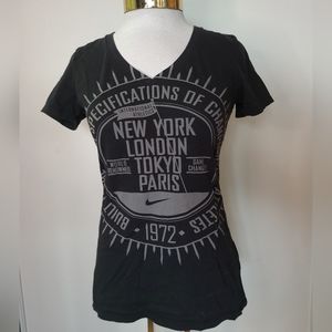 Nike - Black V-Neck T-Shirt - Size S